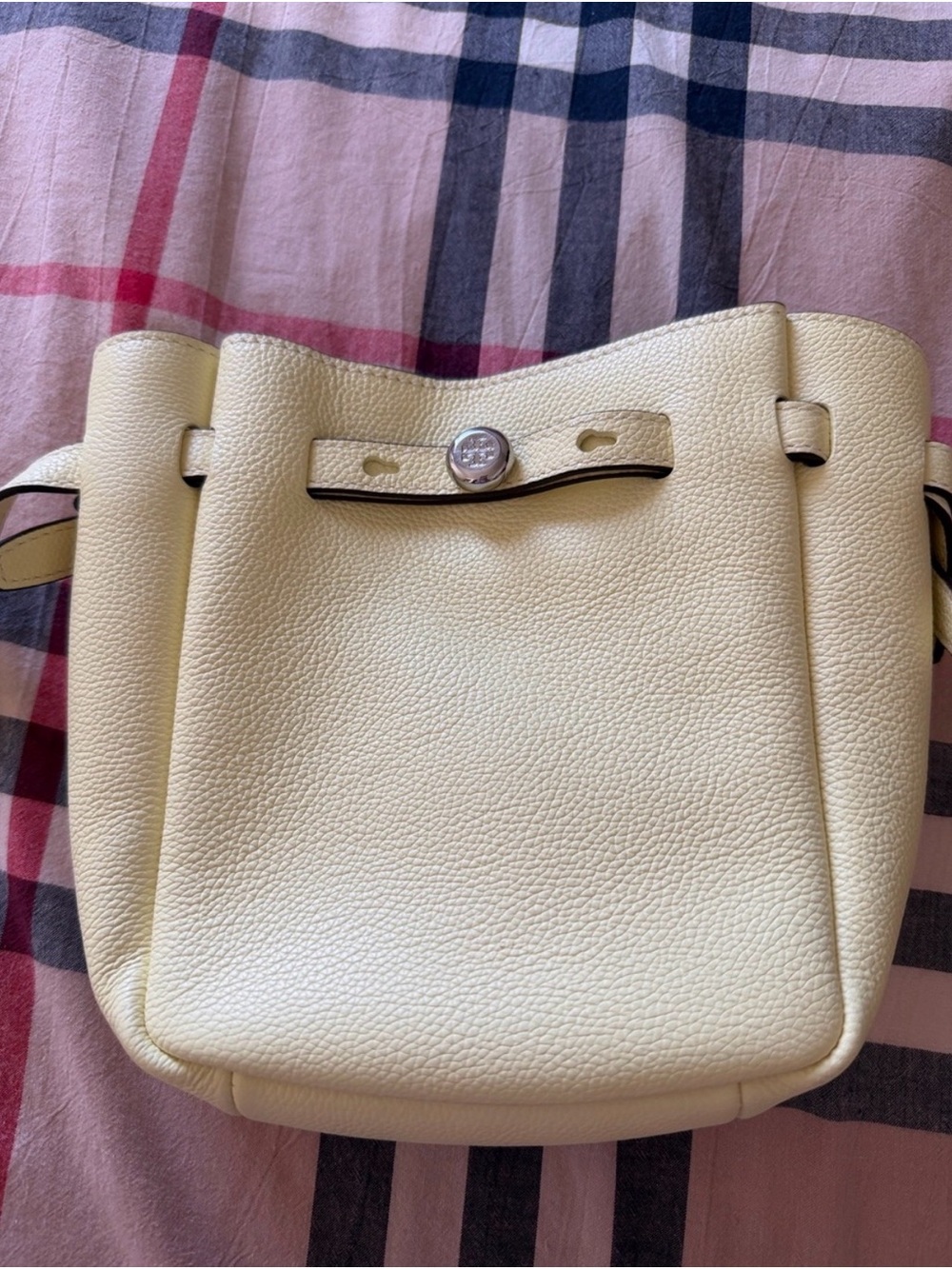 Tory Burch Pale Yellow Pebbled Leather Crossbody Bucket Bag